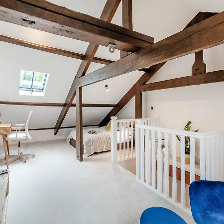 펜션 The Mill Townhouse 페이틀리브리지